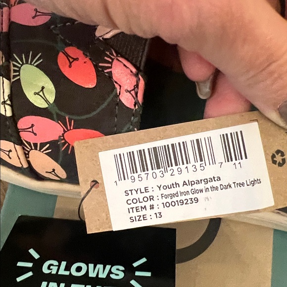 NEW 🎄TOMS Kids' Alpargata in Forged Iron Glow in the Dark Tree Lights-Size 13! - Picture 10 of 10
